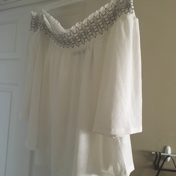 Apt 9. Off white blouse - Picture 1 of 2
